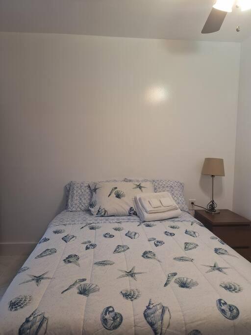 Brand New Studio Apartment Веро Бич Экстерьер фото